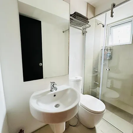 Feels Like Home Condos Abreeza Place Tower 2 Davao Exterior photo
