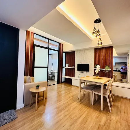 Feels Like Home Condos Abreeza Place Tower 2 Davao Exterior photo