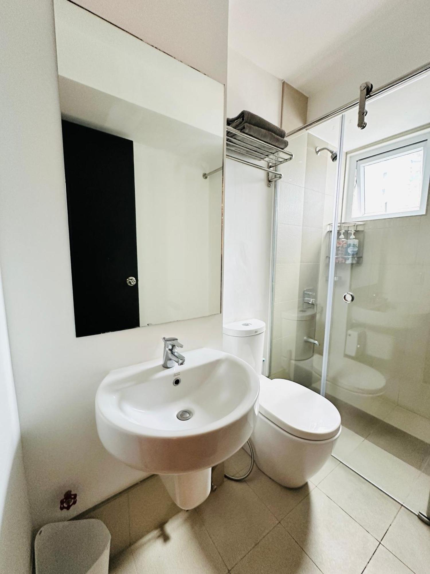 Apartment Feels Like Abreeza Place Tower 2