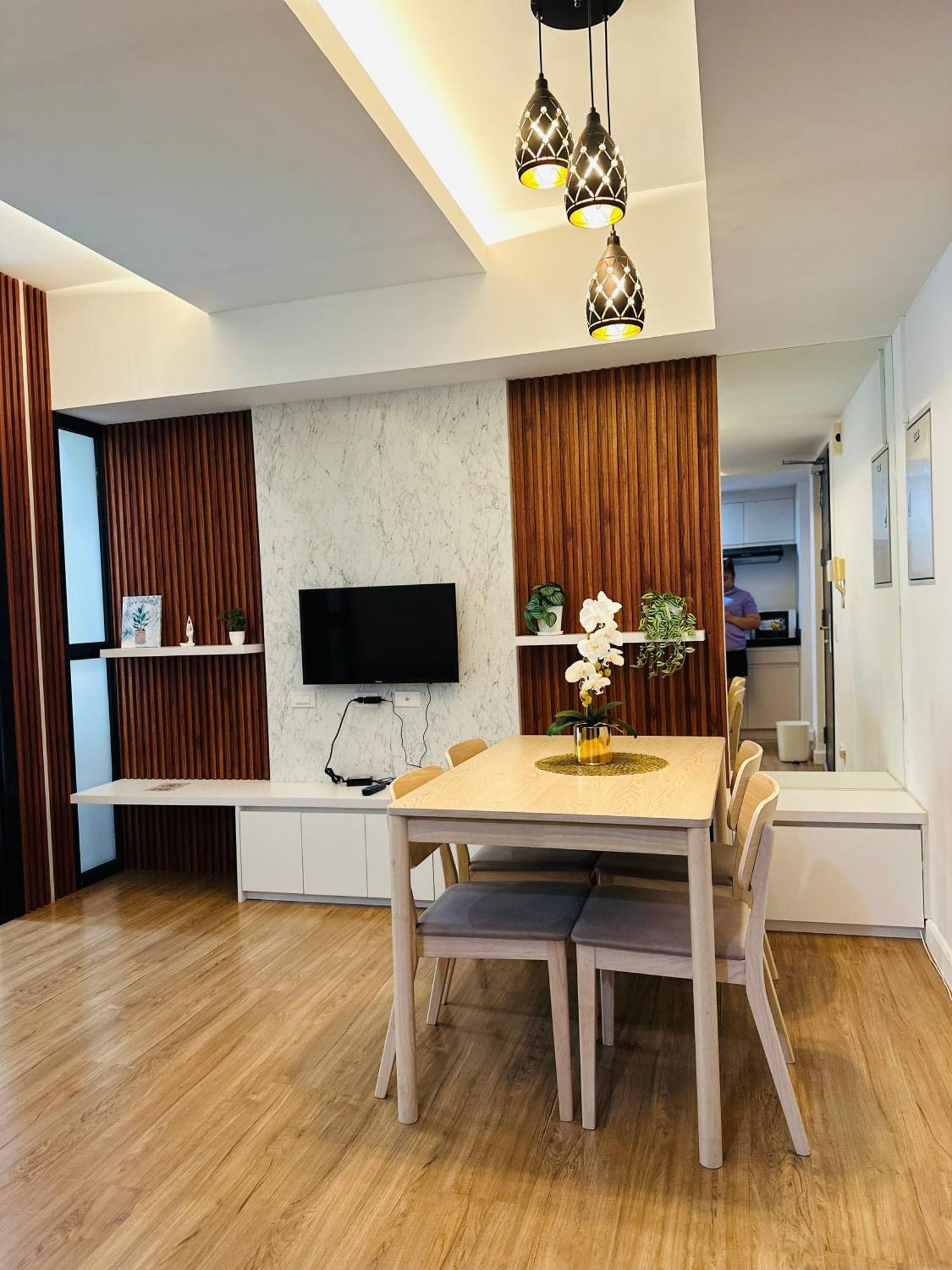 Feels Like Abreeza Place Tower 2 Apartment Davao